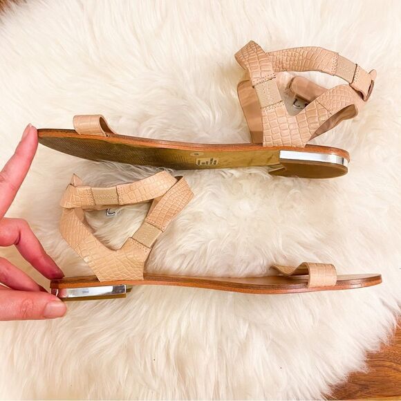 🍋 BCBG • Women’s Croc Embossed Flat Summer Sandals w/Ankle Strap in Blue Size 9 - Picture 6 of 12